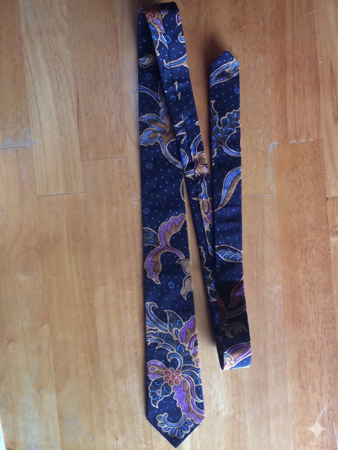 Batik tie, full length